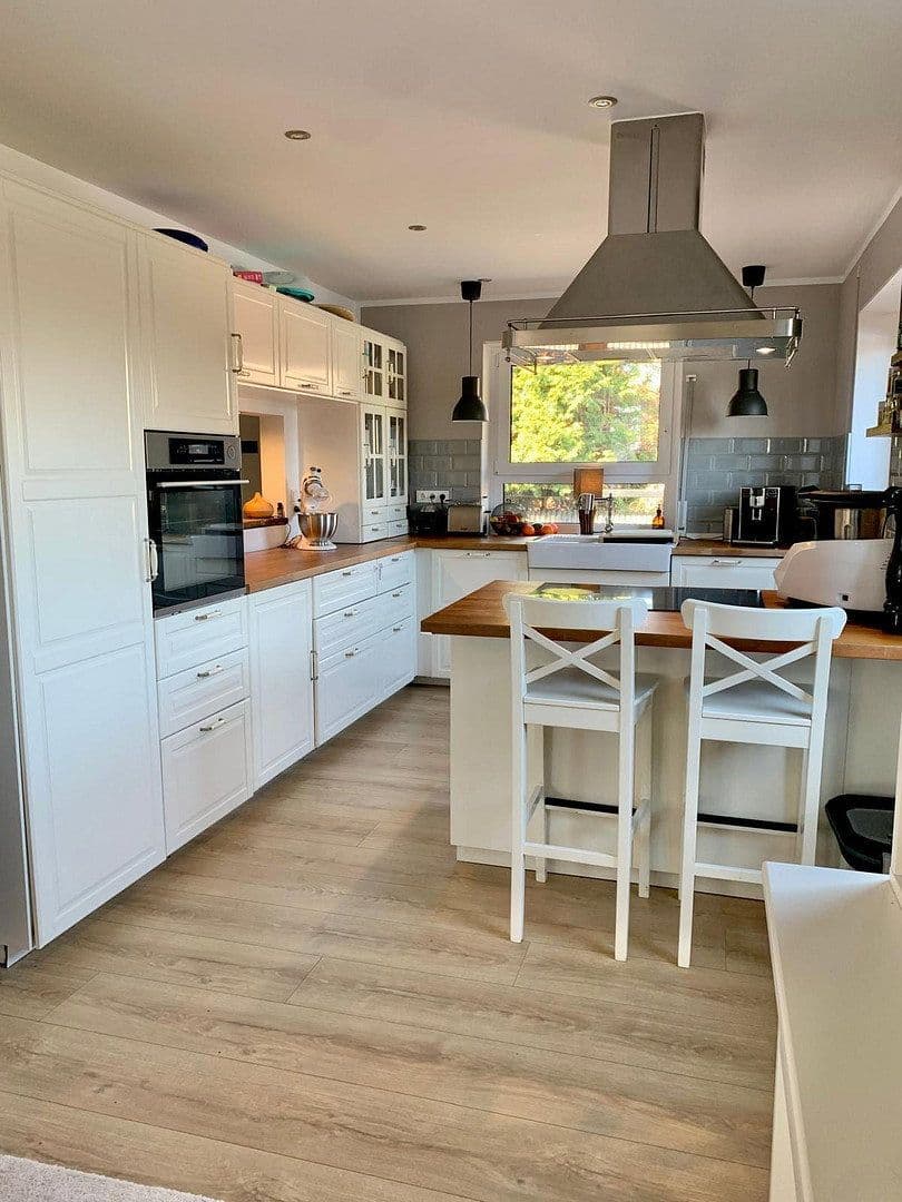Predaj domu 165 m², pozemok 576 m², Garbsen, Dolné Sasko Predaj domu 165 m², pozemok 576 m², Garbsen, Dolné Sasko