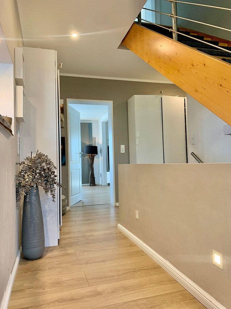 Predaj domu 165 m², pozemok 576 m², Garbsen, Dolné Sasko Predaj domu 165 m², pozemok 576 m², Garbsen, Dolné Sasko