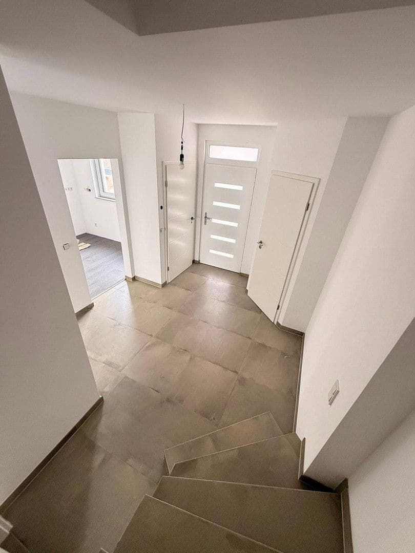 Predaj domu 155 m², pozemok 228 m², Römerstr. 41, Rommerskirchen, Severné Porýnie - Westfálsko Predaj domu 155 m², pozemok 228 m², Römerstr. 41, Rommerskirchen, Severné Porýnie - Westfálsko