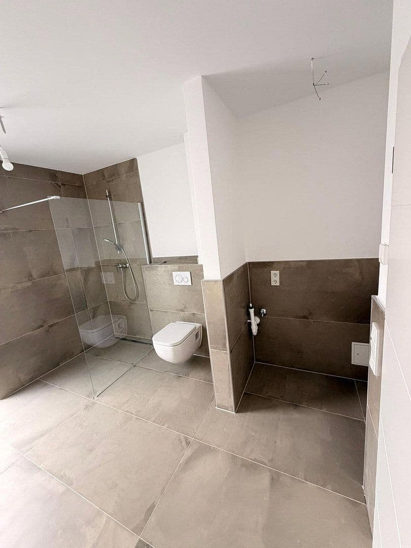 Predaj domu 155 m², pozemok 228 m², Römerstr. 41, Rommerskirchen, Severné Porýnie - Westfálsko Predaj domu 155 m², pozemok 228 m², Römerstr. 41, Rommerskirchen, Severné Porýnie - Westfálsko