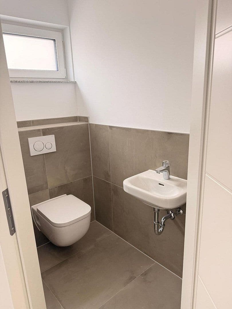 Predaj domu 155 m², pozemok 228 m², Römerstr. 41, Rommerskirchen, Severné Porýnie - Westfálsko Predaj domu 155 m², pozemok 228 m², Römerstr. 41, Rommerskirchen, Severné Porýnie - Westfálsko