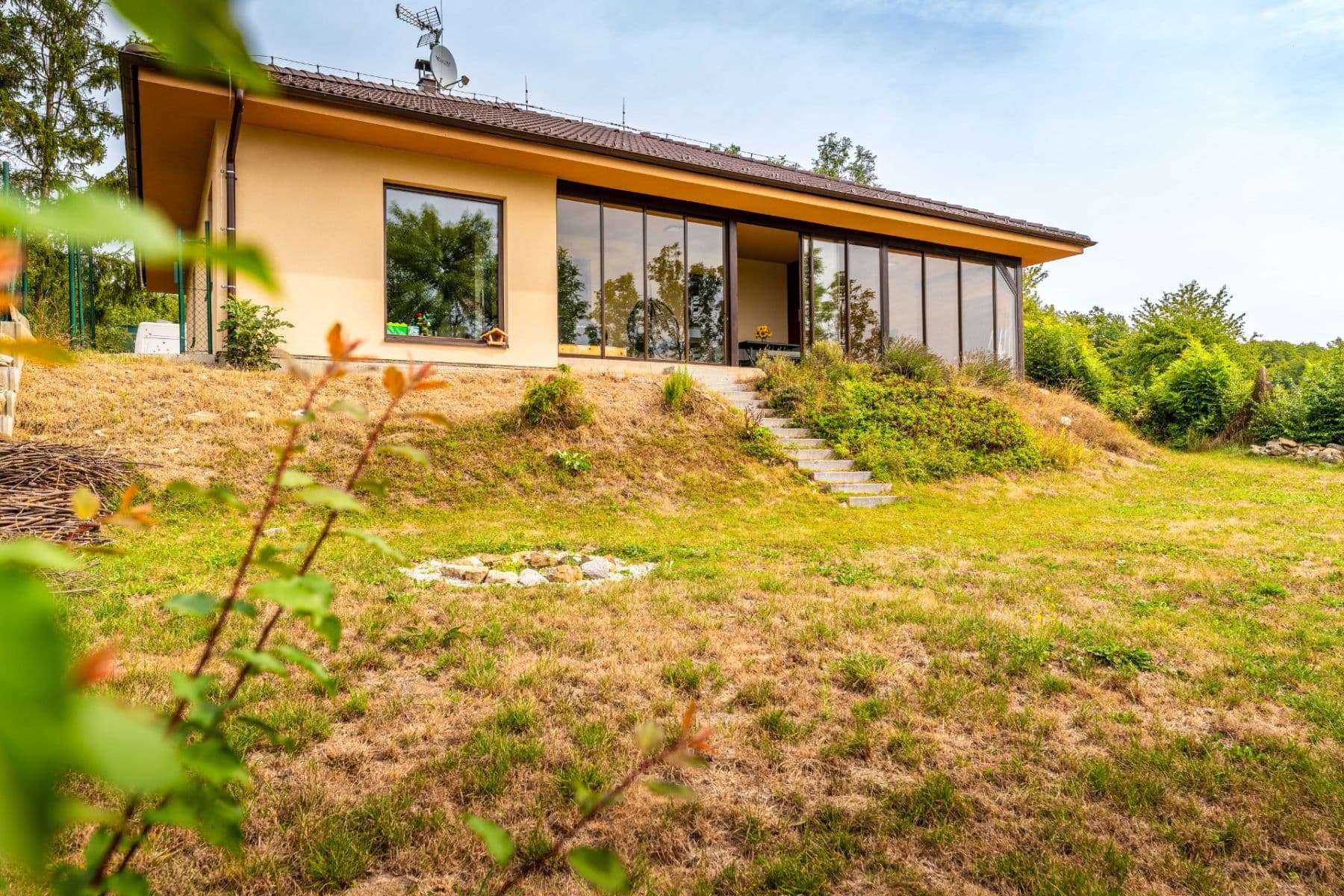 Predaj domu 132 m², pozemok 899 m², Nedabyle, Jihočeský kraj Predaj domu 132 m², pozemok 899 m², Nedabyle, Jihočeský kraj