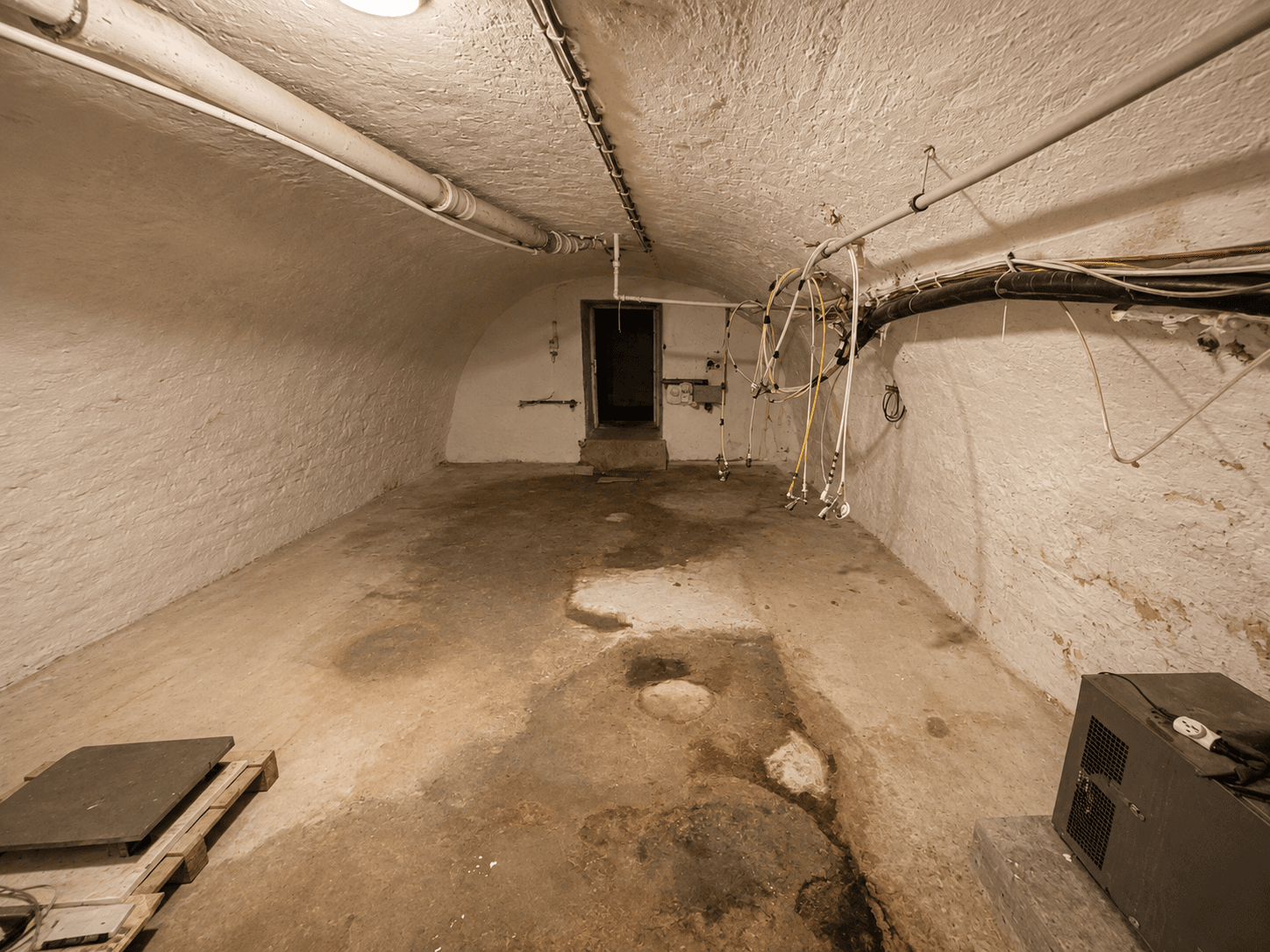 Predaj nebytového priestoru 1.192 m², náměstí Míru, Slavonice, Jihočeský kraj Predaj nebytového priestoru 1.192 m², náměstí Míru, Slavonice, Jihočeský kraj