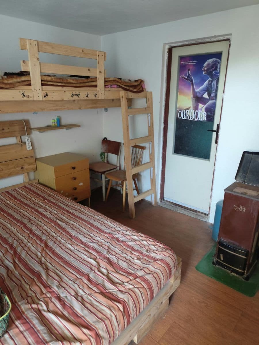 Predaj rekreačného objektu 30 m², pozemok 653 m², Kamenný vrch, Dolní Kounice, Jihomoravský kraj Predaj rekreačného objektu 30 m², pozemok 653 m², Kamenný vrch, Dolní Kounice, Jihomoravský kraj