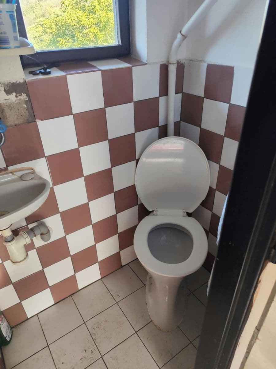 Predaj rekreačného objektu 30 m², pozemok 653 m², Kamenný vrch, Dolní Kounice, Jihomoravský kraj Predaj rekreačného objektu 30 m², pozemok 653 m², Kamenný vrch, Dolní Kounice, Jihomoravský kraj