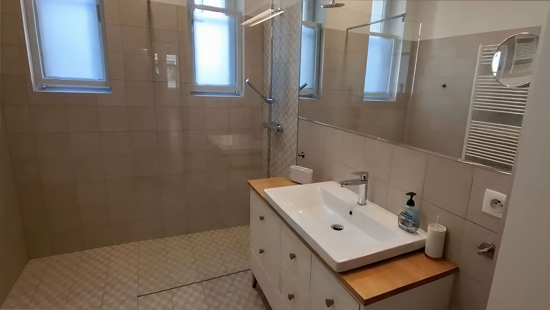 Prenájom bytu 2-izbový 84 m², Žatecká, Praha, Praha Prenájom bytu 2-izbový 84 m², Žatecká, Praha, Praha