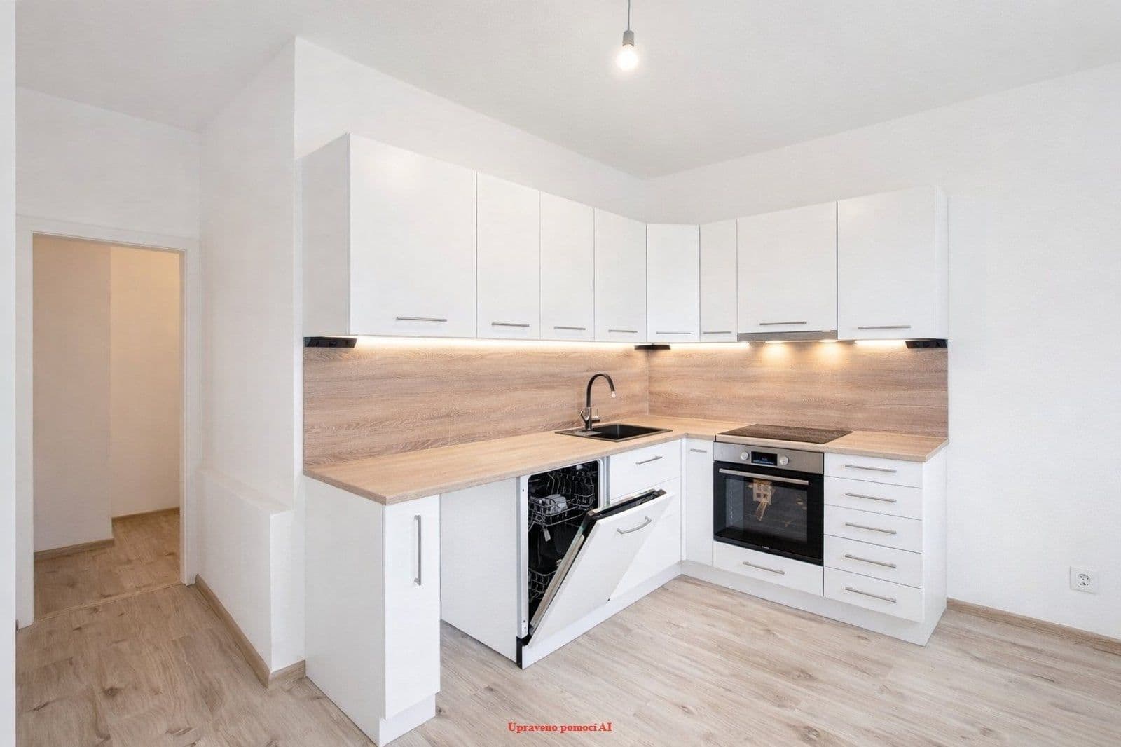 Prenájom bytu 3-izbový 68 m², Mánesova, Havířov, Moravskoslezský kraj Prenájom bytu 3-izbový 68 m², Mánesova, Havířov, Moravskoslezský kraj