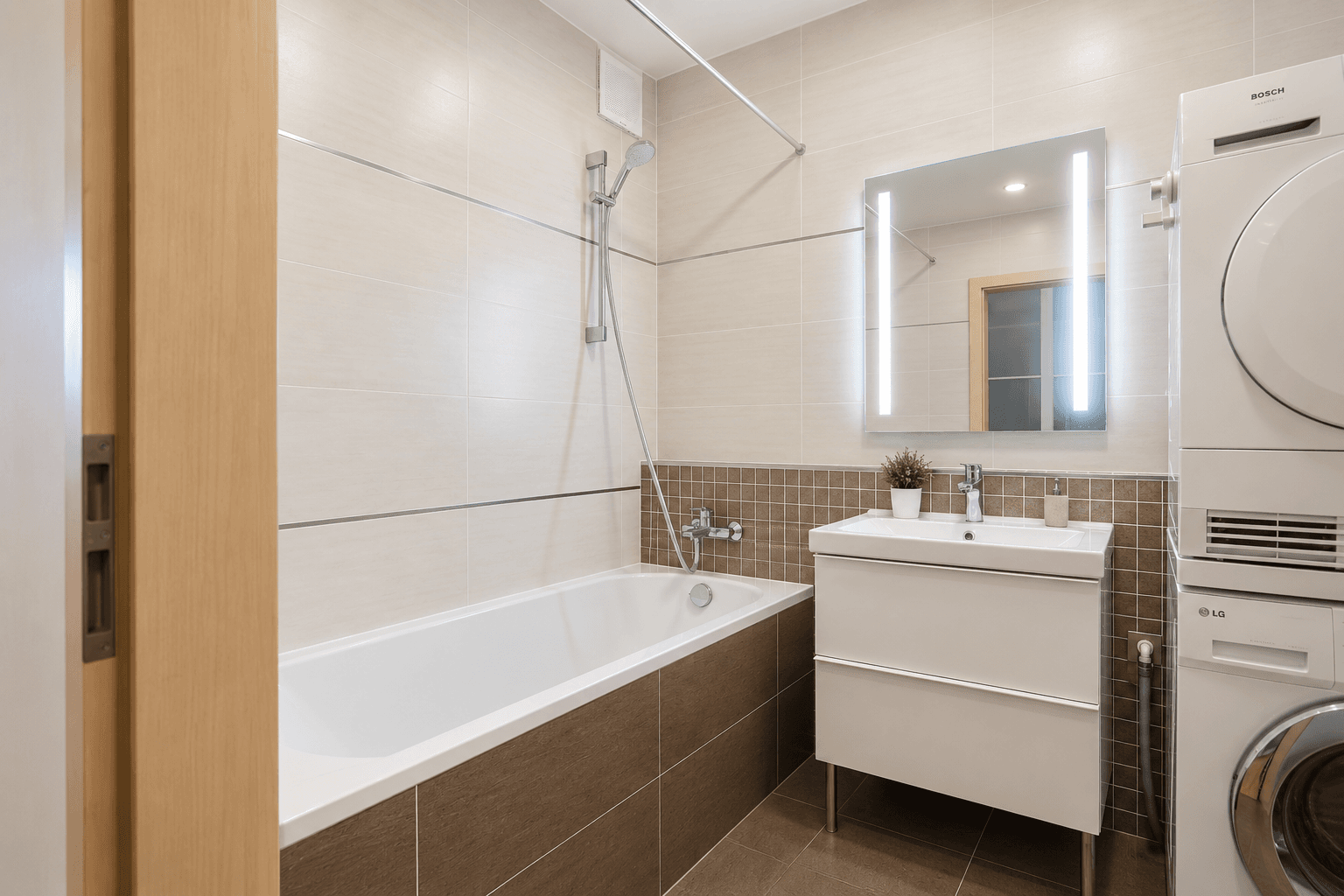Predaj bytu 3-izbový 71 m², K Netlukám, Praha, Praha Predaj bytu 3-izbový 71 m², K Netlukám, Praha, Praha