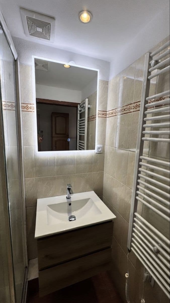 Prenájom bytu 1-izbový 50 m², Na Bělidle, Praha, Praha Prenájom bytu 1-izbový 50 m², Na Bělidle, Praha, Praha