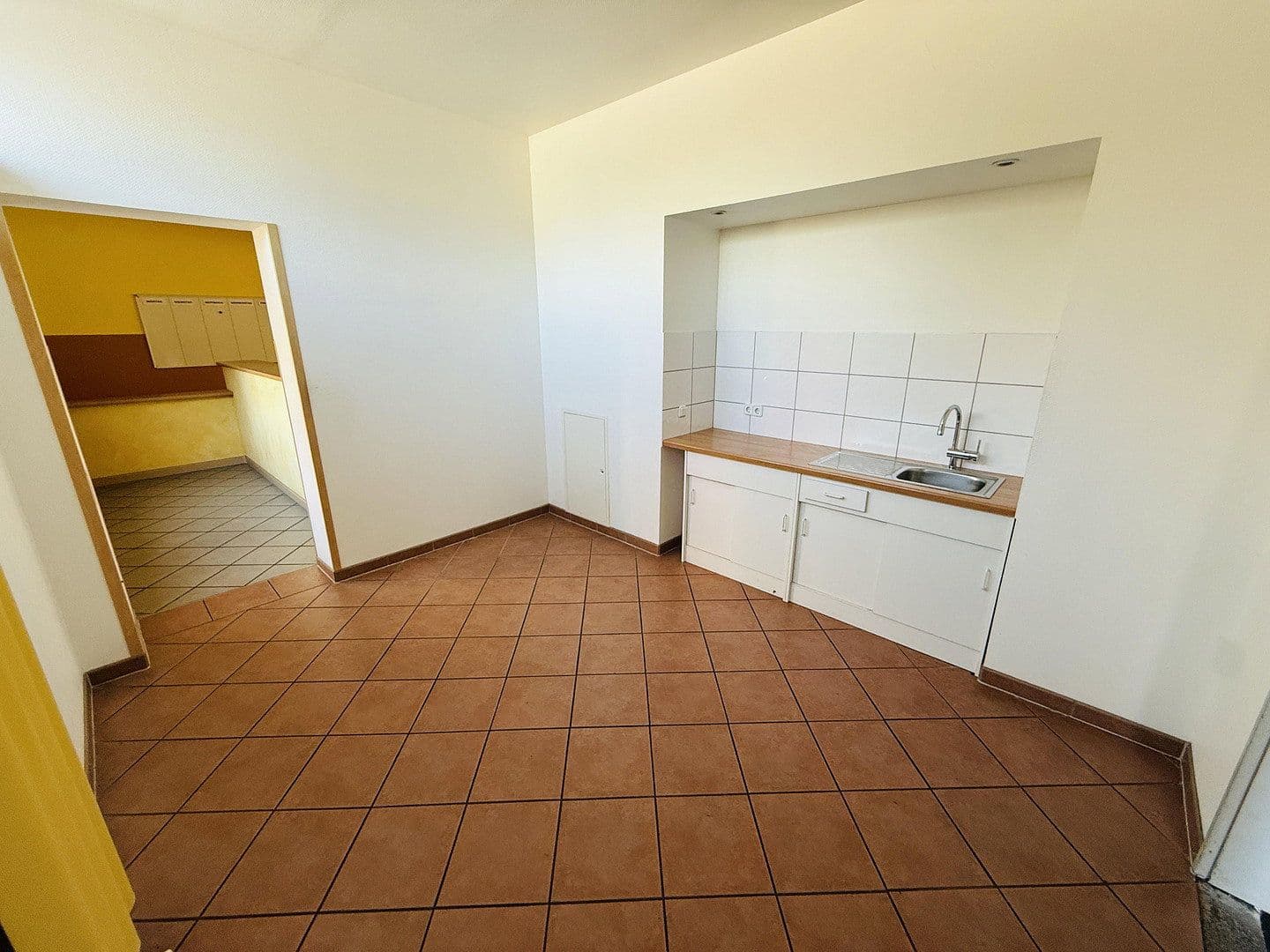 Prenájom nebytového priestoru 150 m², Solmstr., Dortmund, Severné Porýnie - Westfálsko Prenájom nebytového priestoru 150 m², Solmstr., Dortmund, Severné Porýnie - Westfálsko