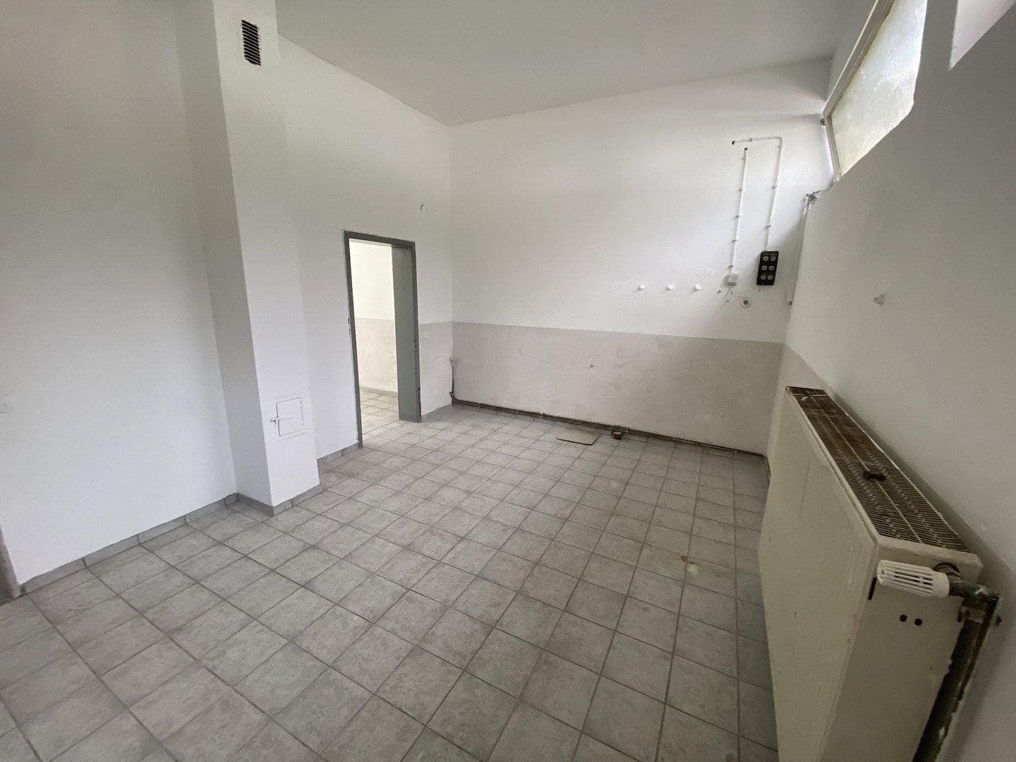Prenájom nebytového priestoru 150 m², Solmstr., Dortmund, Severné Porýnie - Westfálsko Prenájom nebytového priestoru 150 m², Solmstr., Dortmund, Severné Porýnie - Westfálsko