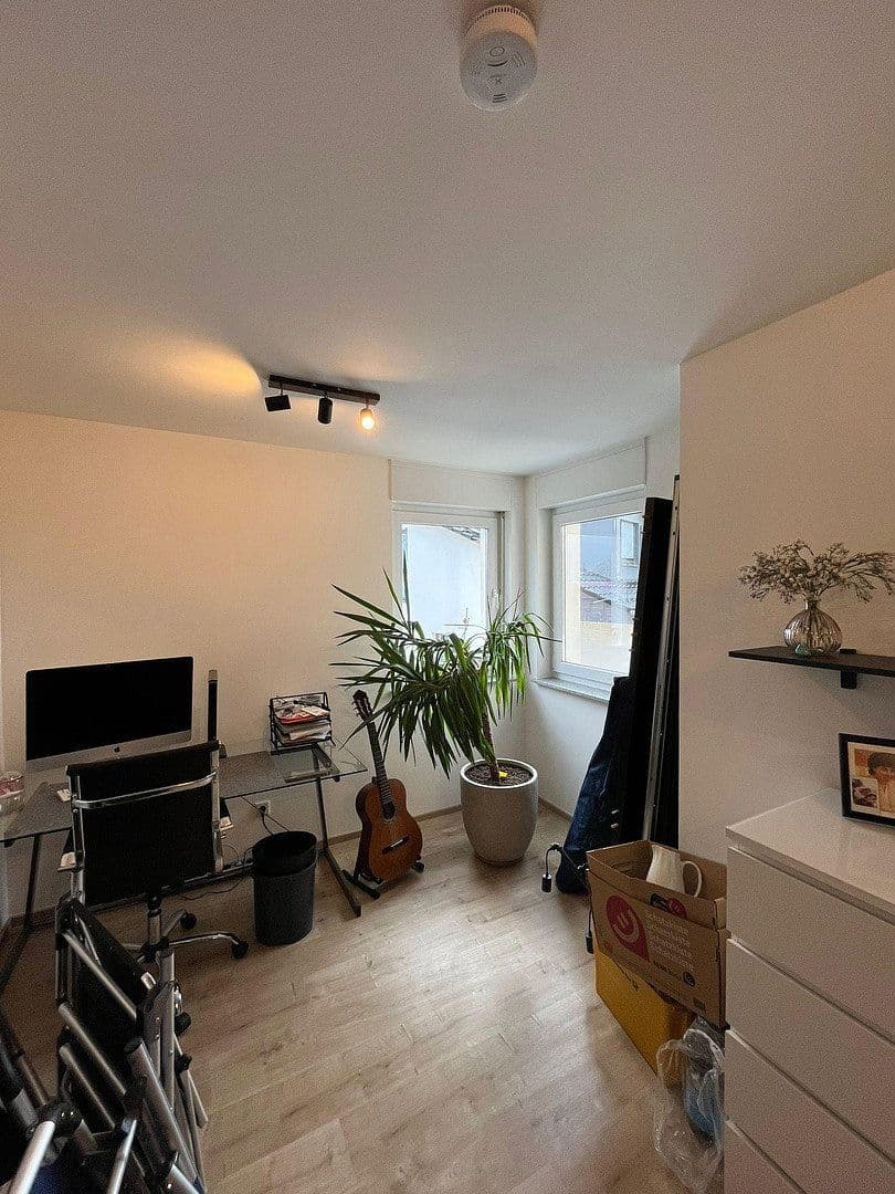 Prenájom bytu 4-izbový 96 m², Danziger Straße 1, Wermelskirchen, Severné Porýnie - Westfálsko Prenájom bytu 4-izbový 96 m², Danziger Straße 1, Wermelskirchen, Severné Porýnie - Westfálsko