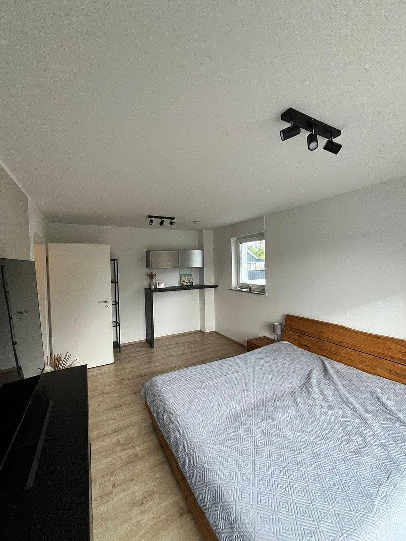 Prenájom bytu 4-izbový 96 m², Danziger Straße 1, Wermelskirchen, Severné Porýnie - Westfálsko Prenájom bytu 4-izbový 96 m², Danziger Straße 1, Wermelskirchen, Severné Porýnie - Westfálsko