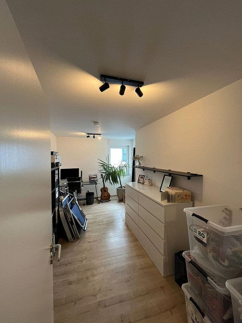 Prenájom bytu 4-izbový 96 m², Danziger Straße 1, Wermelskirchen, Severné Porýnie - Westfálsko Prenájom bytu 4-izbový 96 m², Danziger Straße 1, Wermelskirchen, Severné Porýnie - Westfálsko
