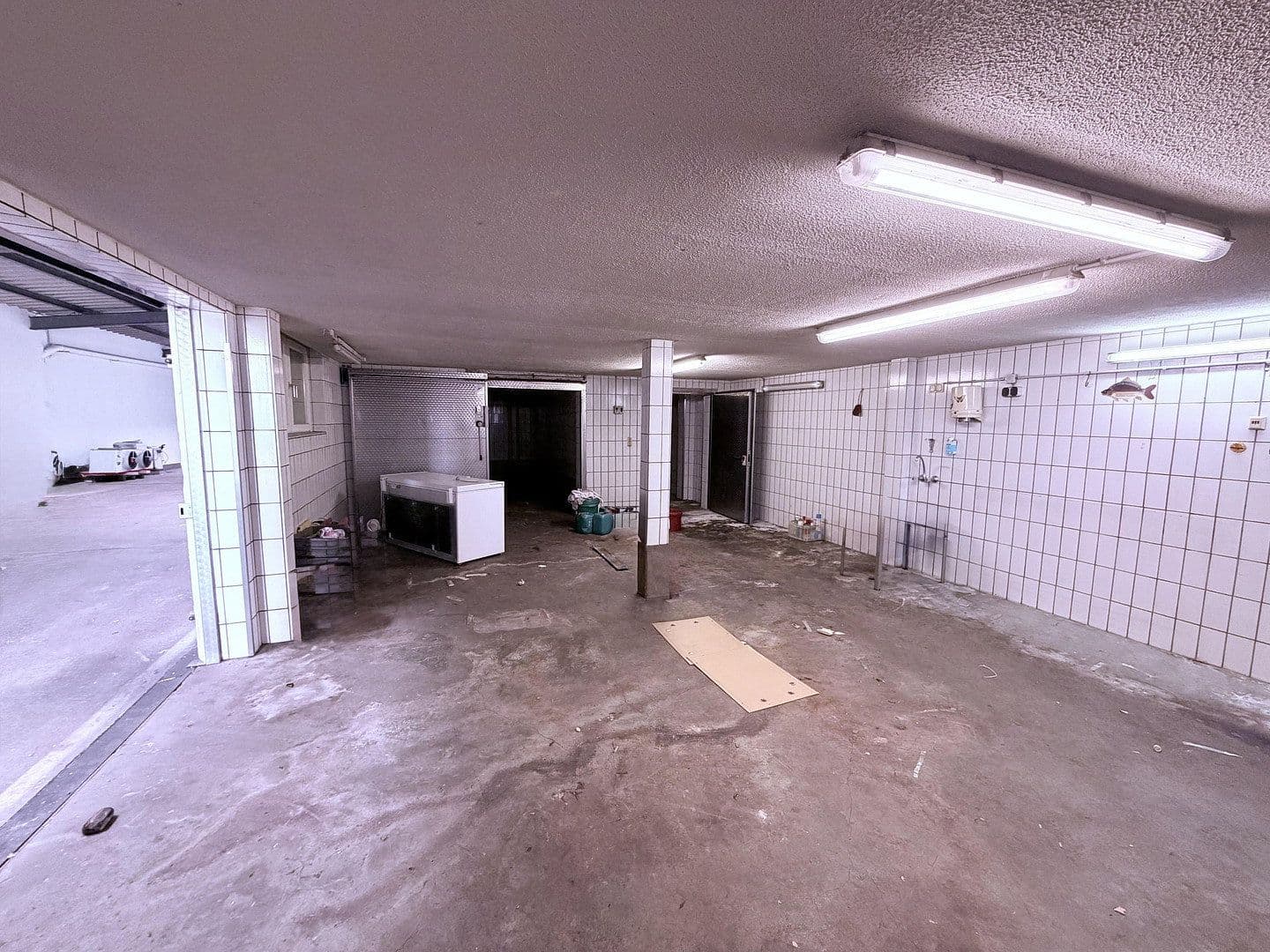 Prenájom nebytového priestoru 420 m², Seelandstraße 32, Lübeck, Šlezvicko-Holštajnsko Prenájom nebytového priestoru 420 m², Seelandstraße 32, Lübeck, Šlezvicko-Holštajnsko