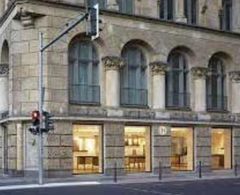 Prenájom nebytového priestoru 186 m², Berlin, Berlín Prenájom nebytového priestoru 186 m², Berlin, Berlín