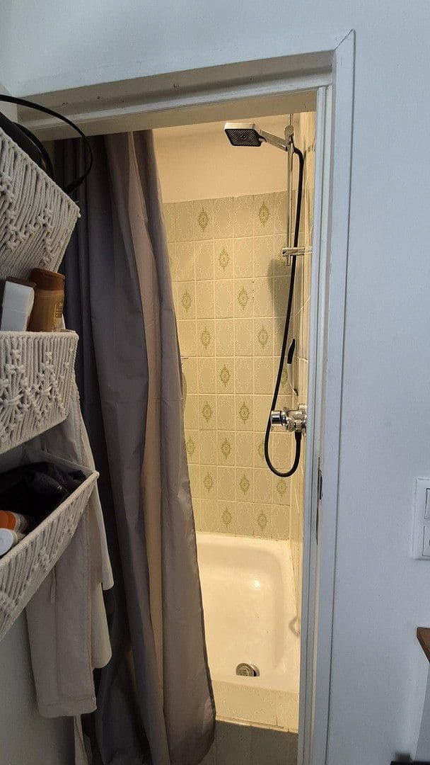 Prenájom bytu 1-izbový 47 m², Geschwister-Scholl-Str. 139, Hamburg, Hamburg Prenájom bytu 1-izbový 47 m², Geschwister-Scholl-Str. 139, Hamburg, Hamburg