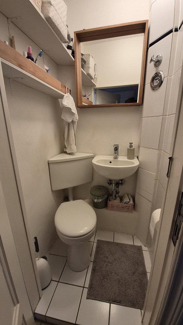 Prenájom bytu 1-izbový 47 m², Geschwister-Scholl-Str. 139, Hamburg, Hamburg Prenájom bytu 1-izbový 47 m², Geschwister-Scholl-Str. 139, Hamburg, Hamburg