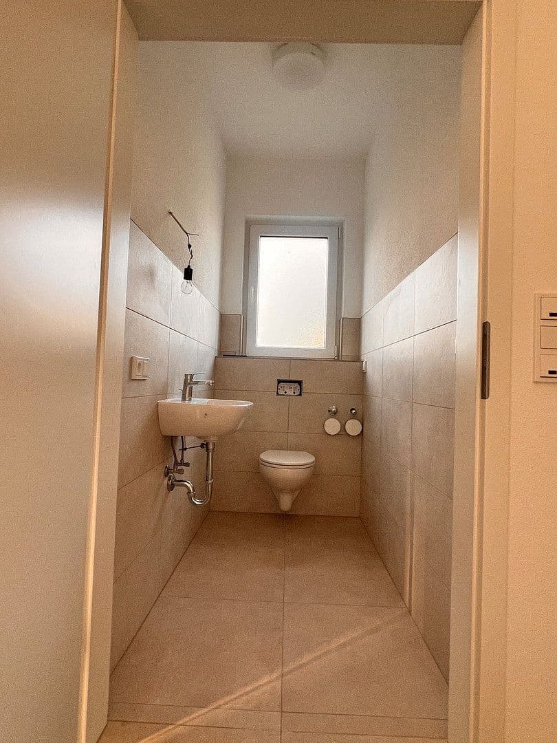 Prenájom bytu 3-izbový 83 m², Frankfurt, Hesensko Prenájom bytu 3-izbový 83 m², Frankfurt, Hesensko