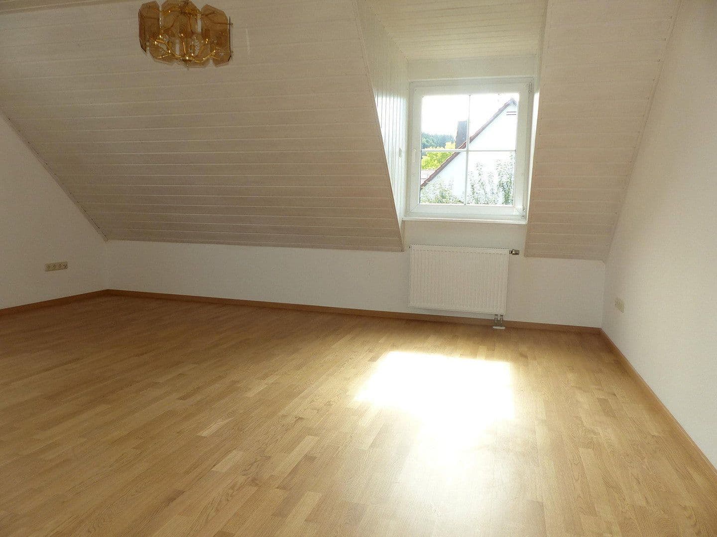 Predaj bytu 6-izbový 131 m², Schützenstr. 5, Holzheim, Bavorsko Predaj bytu 6-izbový 131 m², Schützenstr. 5, Holzheim, Bavorsko