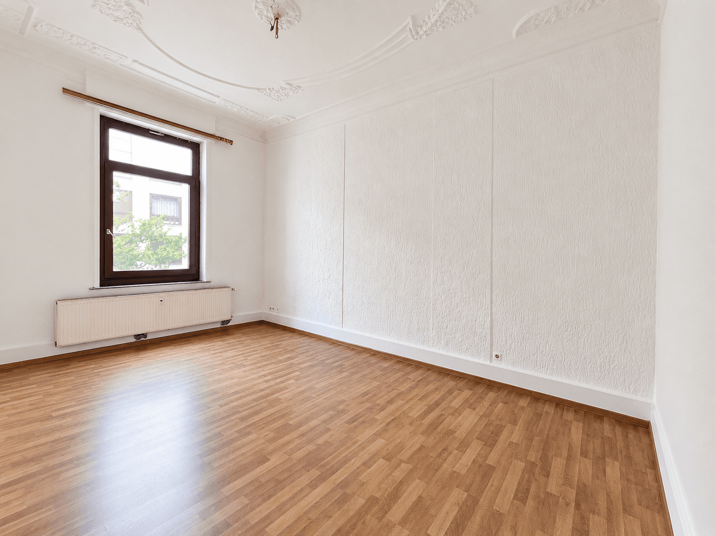 Prenájom bytu 6-izbový 125 m², Bürgermeister-Smidt Str. 121, Bremerhaven, Brémy Prenájom bytu 6-izbový 125 m², Bürgermeister-Smidt Str. 121, Bremerhaven, Brémy