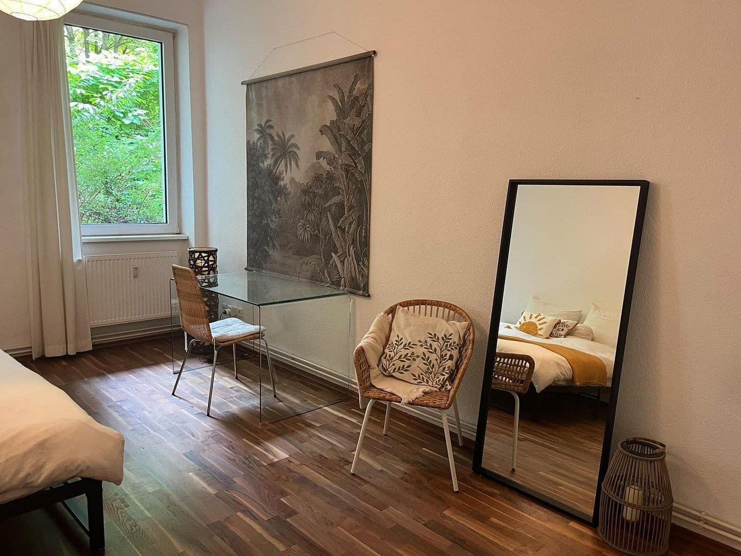 Prenájom bytu 3-izbový 94 m², Albestrasse 18, Berlin, Berlín Prenájom bytu 3-izbový 94 m², Albestrasse 18, Berlin, Berlín