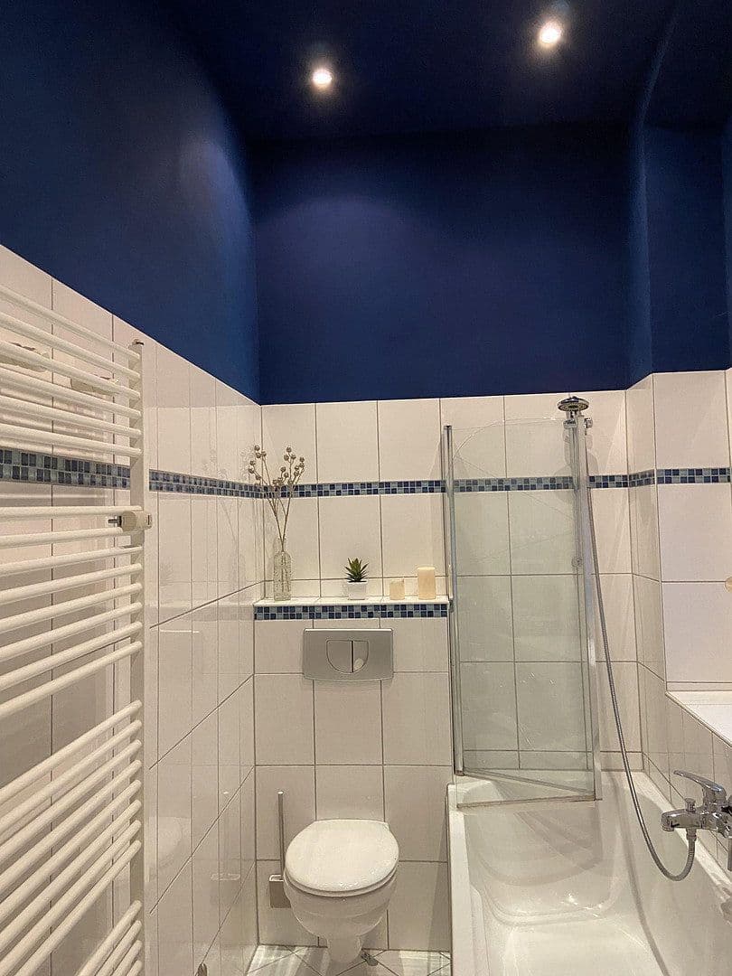 Prenájom bytu 3-izbový 94 m², Albestrasse 18, Berlin, Berlín Prenájom bytu 3-izbový 94 m², Albestrasse 18, Berlin, Berlín