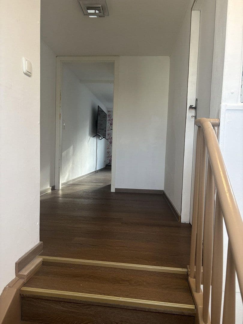 Predaj domu 95 m², pozemok 455 m², Rheinstraße 52, Ingelheim am Rhein, Porýnie-Falcko Predaj domu 95 m², pozemok 455 m², Rheinstraße 52, Ingelheim am Rhein, Porýnie-Falcko