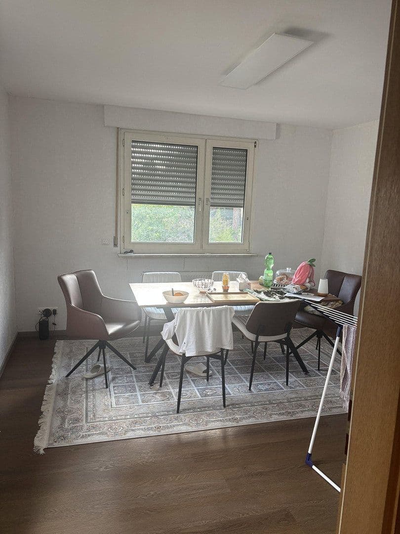 Predaj domu 95 m², pozemok 455 m², Rheinstraße 52, Ingelheim am Rhein, Porýnie-Falcko Predaj domu 95 m², pozemok 455 m², Rheinstraße 52, Ingelheim am Rhein, Porýnie-Falcko