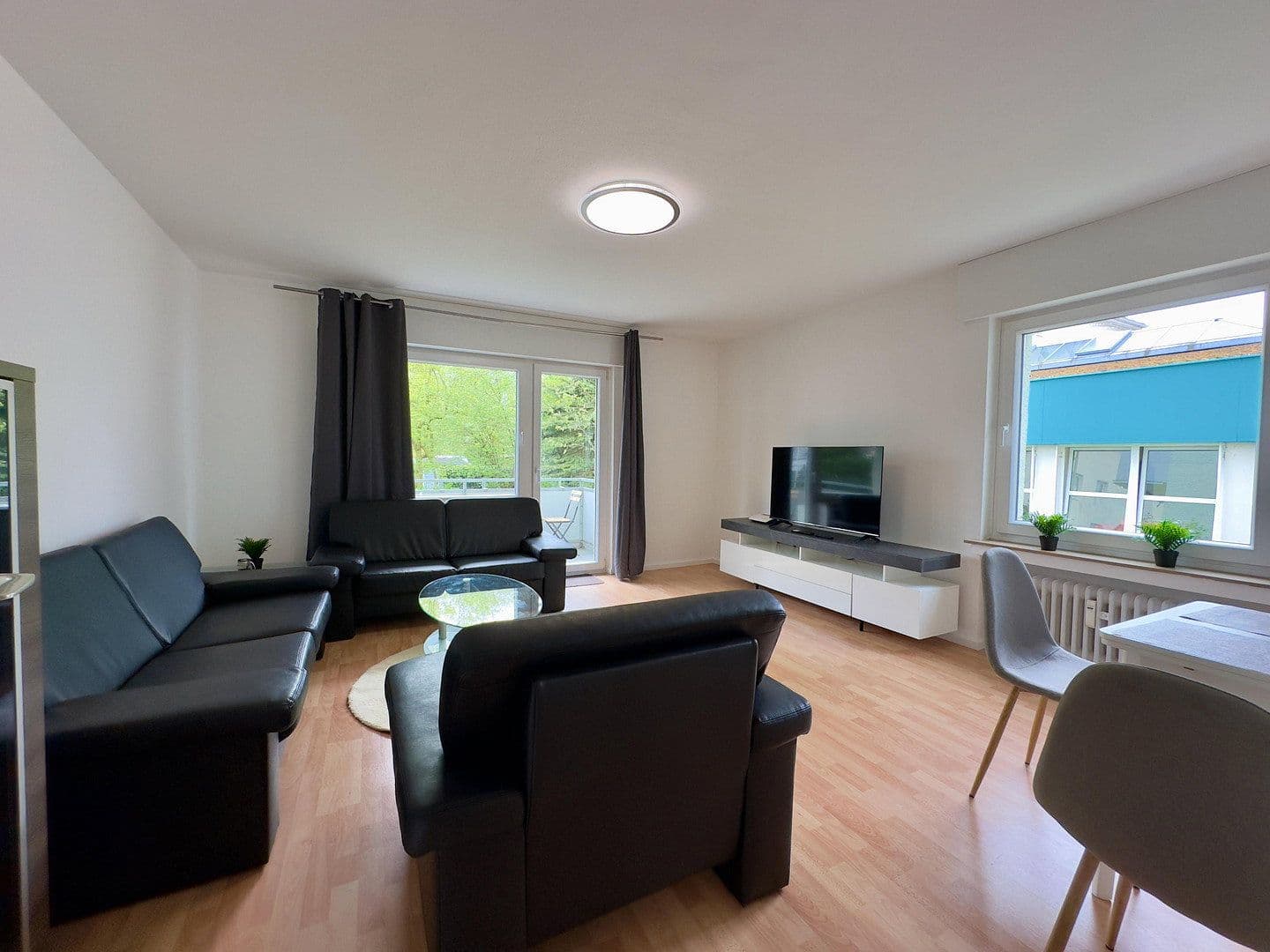 Prenájom bytu 3-izbový 65 m², Langenfeld (Rheinland), Severné Porýnie - Westfálsko Prenájom bytu 3-izbový 65 m², Langenfeld (Rheinland), Severné Porýnie - Westfálsko