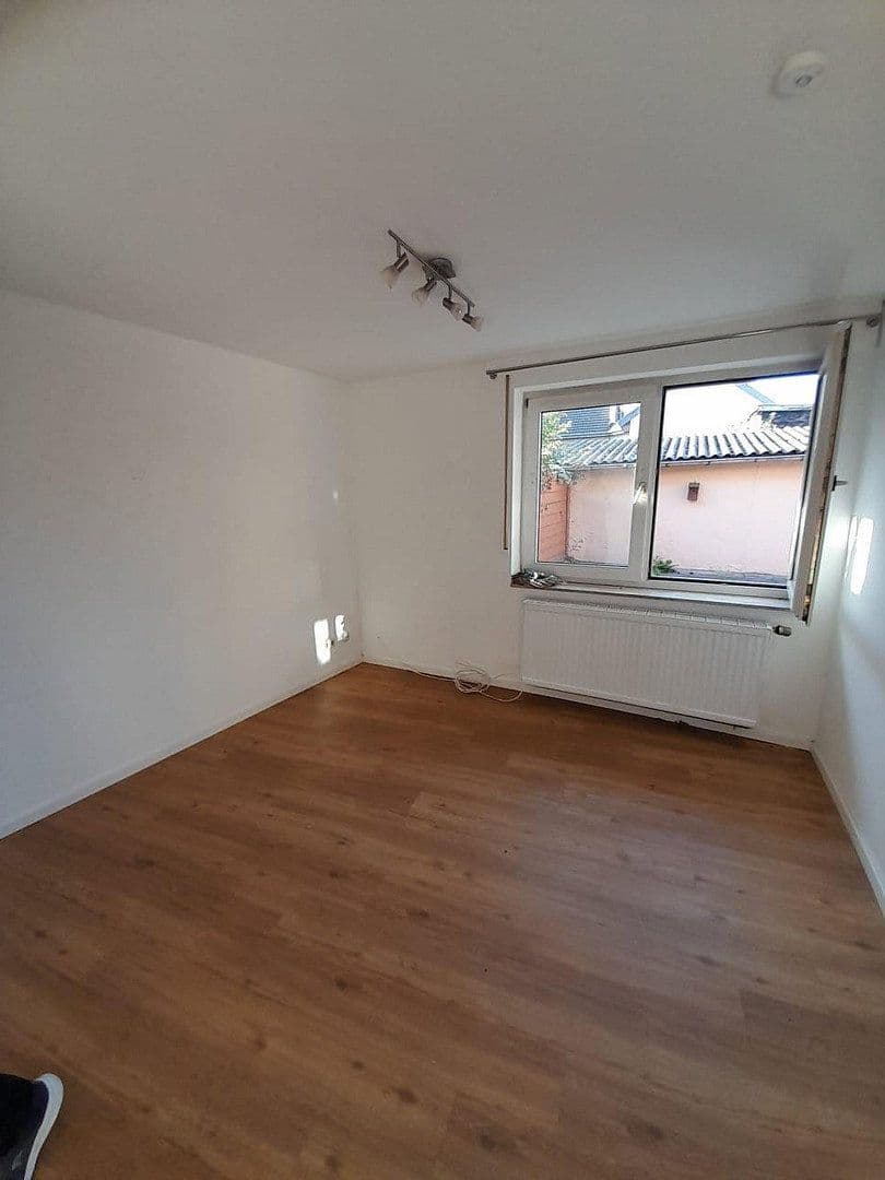 Prenájom domu 40 m², pozemok 300 m², Jülich, Severné Porýnie - Westfálsko Prenájom domu 40 m², pozemok 300 m², Jülich, Severné Porýnie - Westfálsko