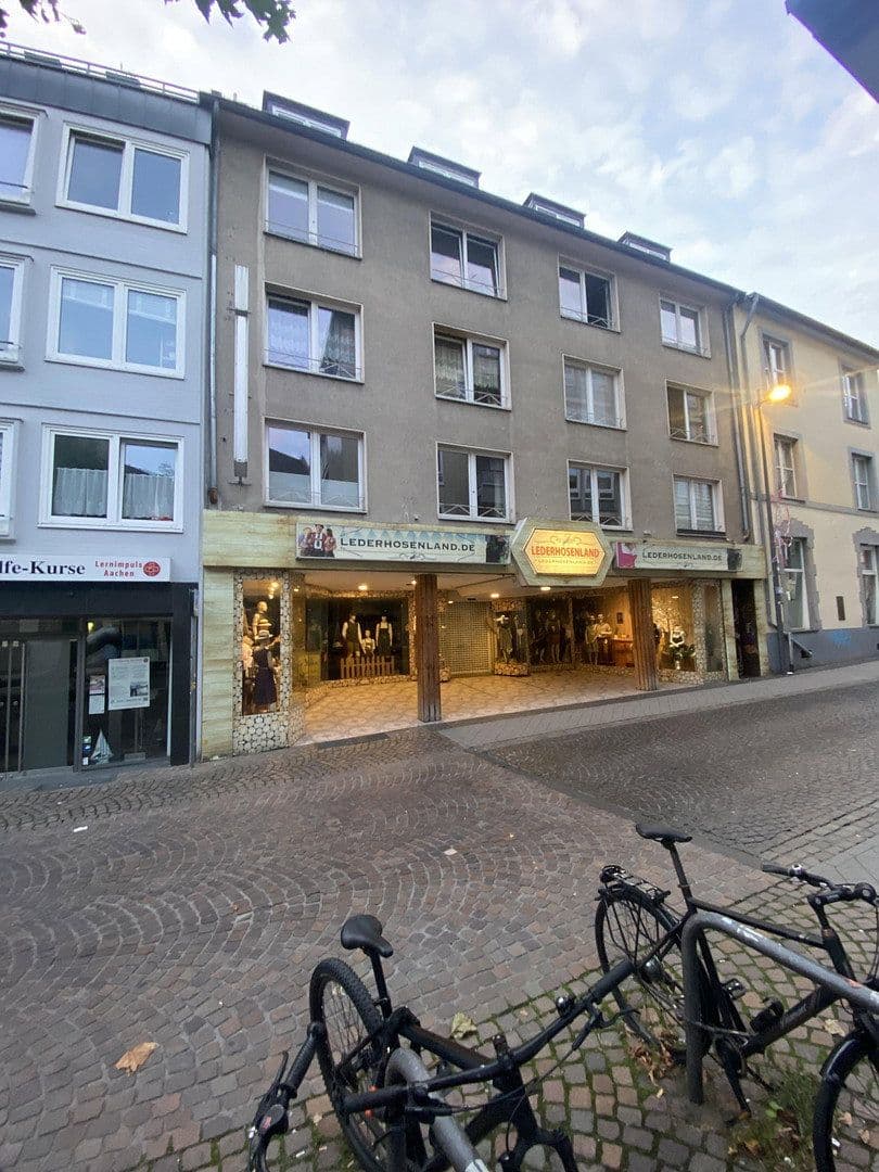 Predaj domu 1.444 m², pozemok 957 m², Kleinkölnstrasse 20/22, Antoniusstrasse 17 & 19, Aachen, Severné Porýnie - Westfálsko Predaj domu 1.444 m², pozemok 957 m², Kleinkölnstrasse 20/22, Antoniusstrasse 17 & 19, Aachen, Severné Porýnie - Westfálsko