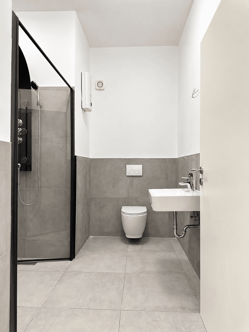 Prenájom bytu 3-izbový 85 m², Kölner Str. 66, Kierspe, Severné Porýnie - Westfálsko Prenájom bytu 3-izbový 85 m², Kölner Str. 66, Kierspe, Severné Porýnie - Westfálsko