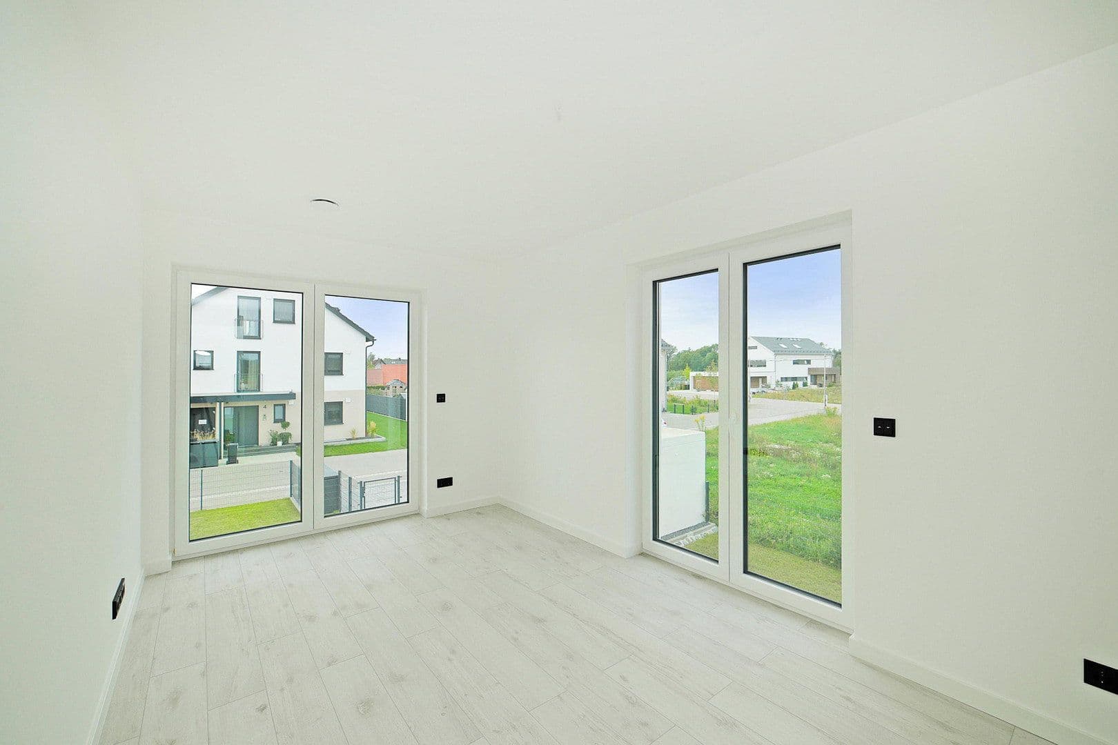 Prenájom domu 164 m², pozemok 602 m², Zimmererweg 3, Bergkirchen, Bavorsko Prenájom domu 164 m², pozemok 602 m², Zimmererweg 3, Bergkirchen, Bavorsko
