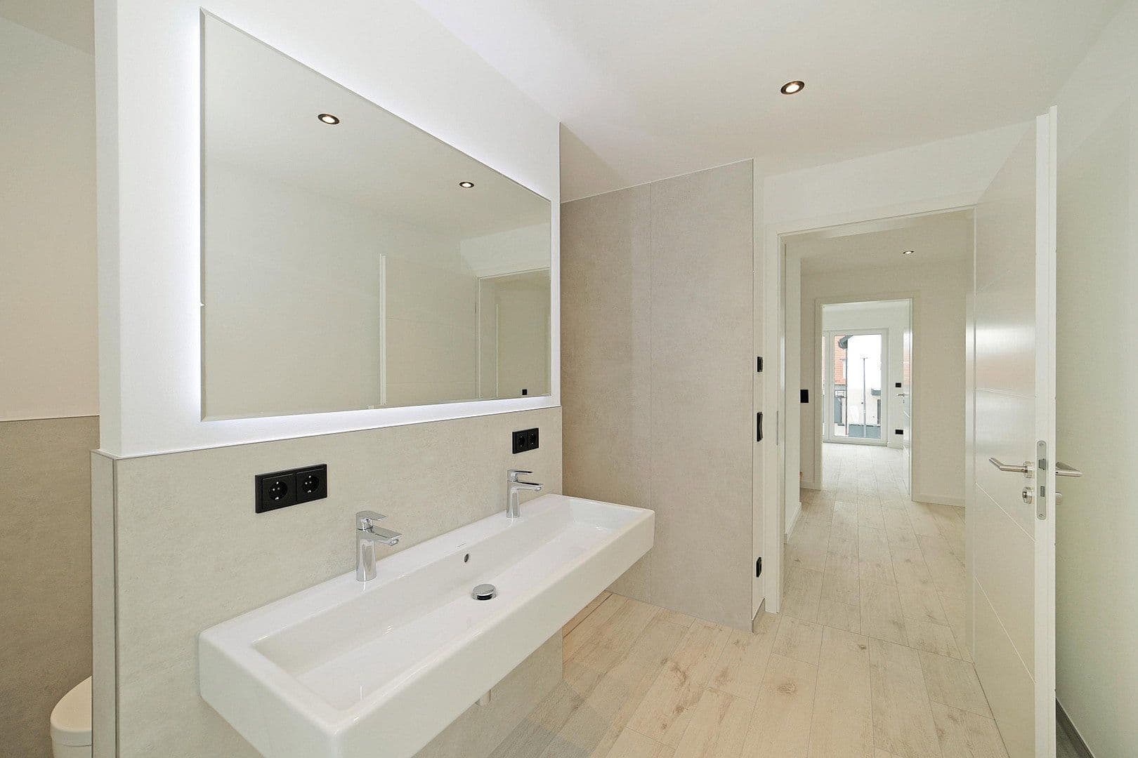 Prenájom domu 164 m², pozemok 602 m², Zimmererweg 3, Bergkirchen, Bavorsko Prenájom domu 164 m², pozemok 602 m², Zimmererweg 3, Bergkirchen, Bavorsko