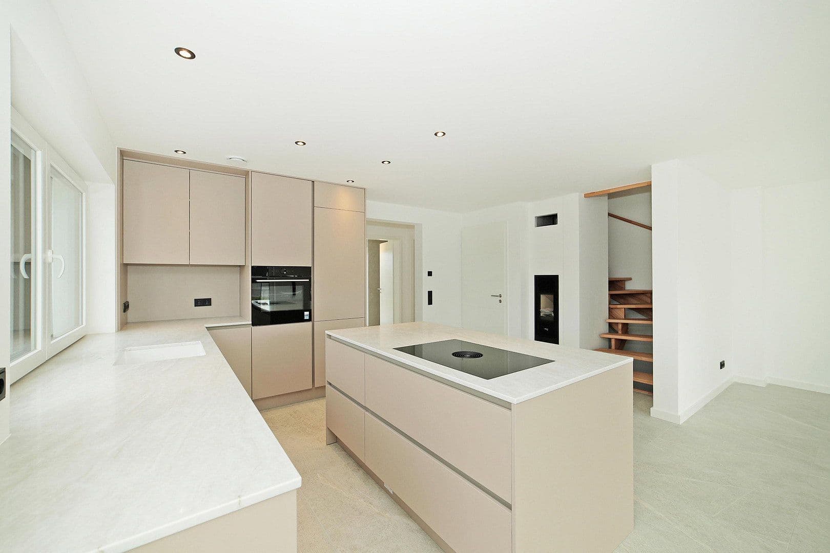 Prenájom domu 164 m², pozemok 602 m², Zimmererweg 3, Bergkirchen, Bavorsko Prenájom domu 164 m², pozemok 602 m², Zimmererweg 3, Bergkirchen, Bavorsko