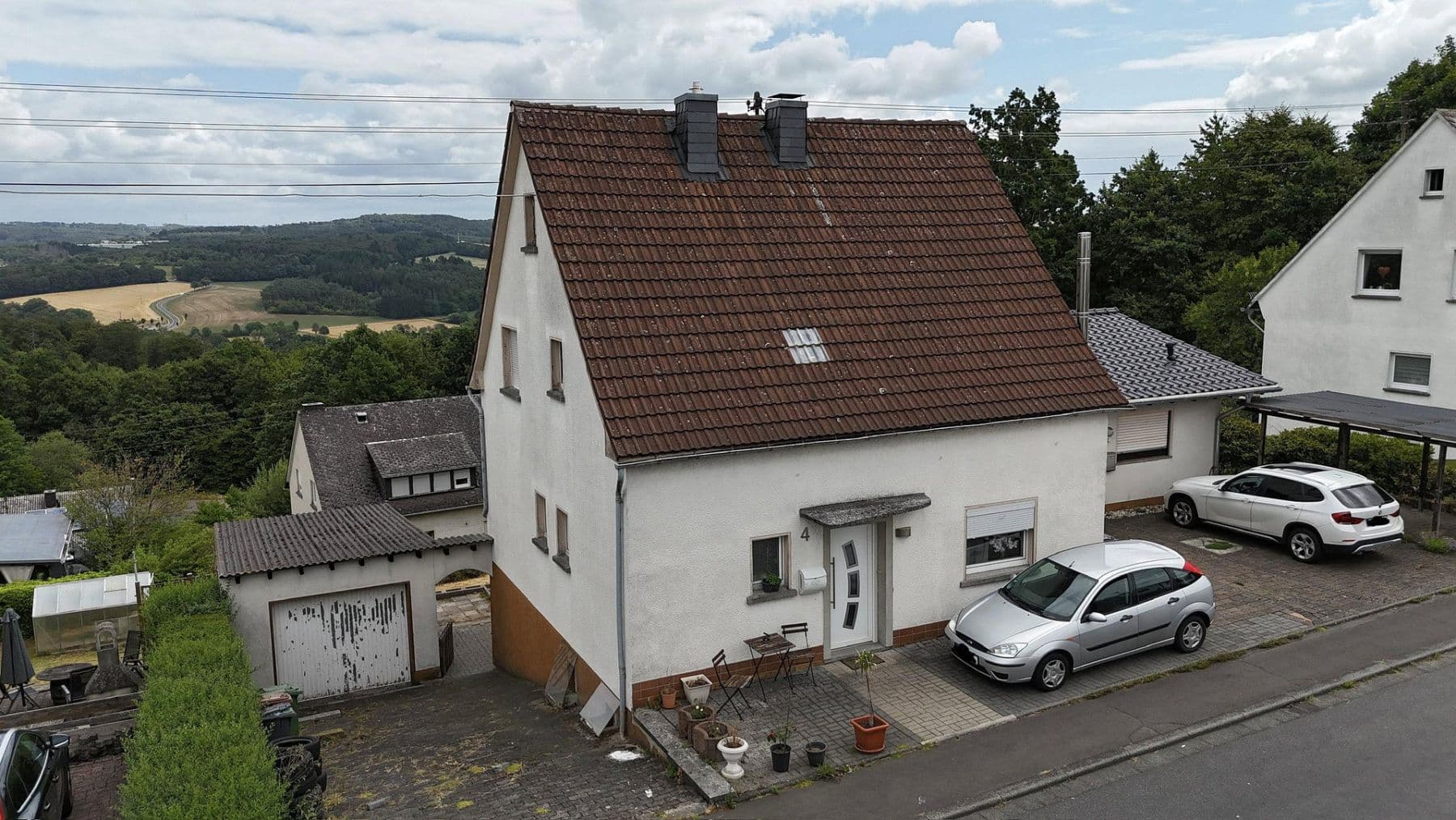 Predaj domu 184 m², pozemok 750 m², Hachenburger Straße 4, Müschenbach, Porýnie-Falcko Predaj domu 184 m², pozemok 750 m², Hachenburger Straße 4, Müschenbach, Porýnie-Falcko