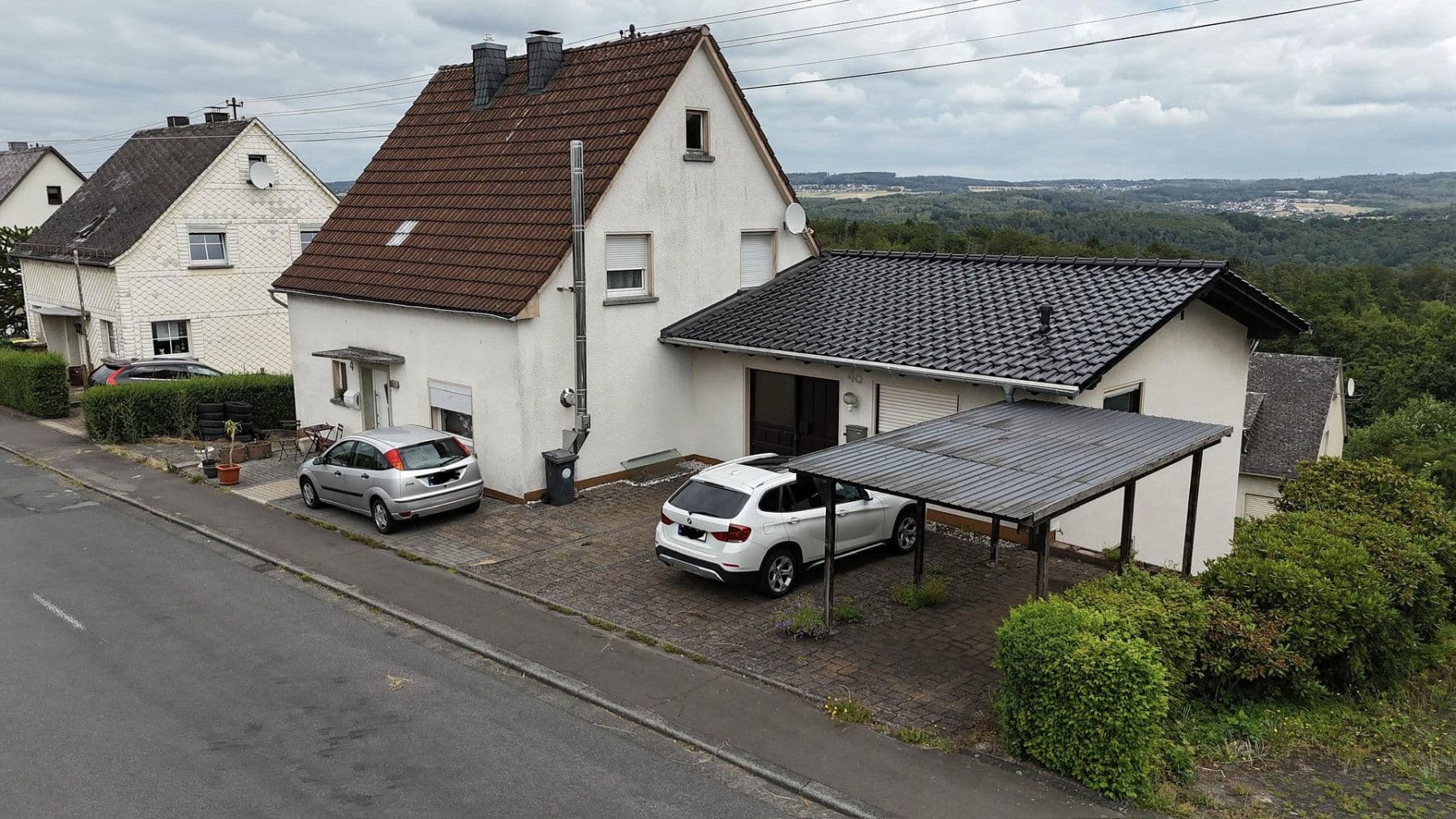 Predaj domu 184 m², pozemok 750 m², Hachenburger Straße 4, Müschenbach, Porýnie-Falcko Predaj domu 184 m², pozemok 750 m², Hachenburger Straße 4, Müschenbach, Porýnie-Falcko