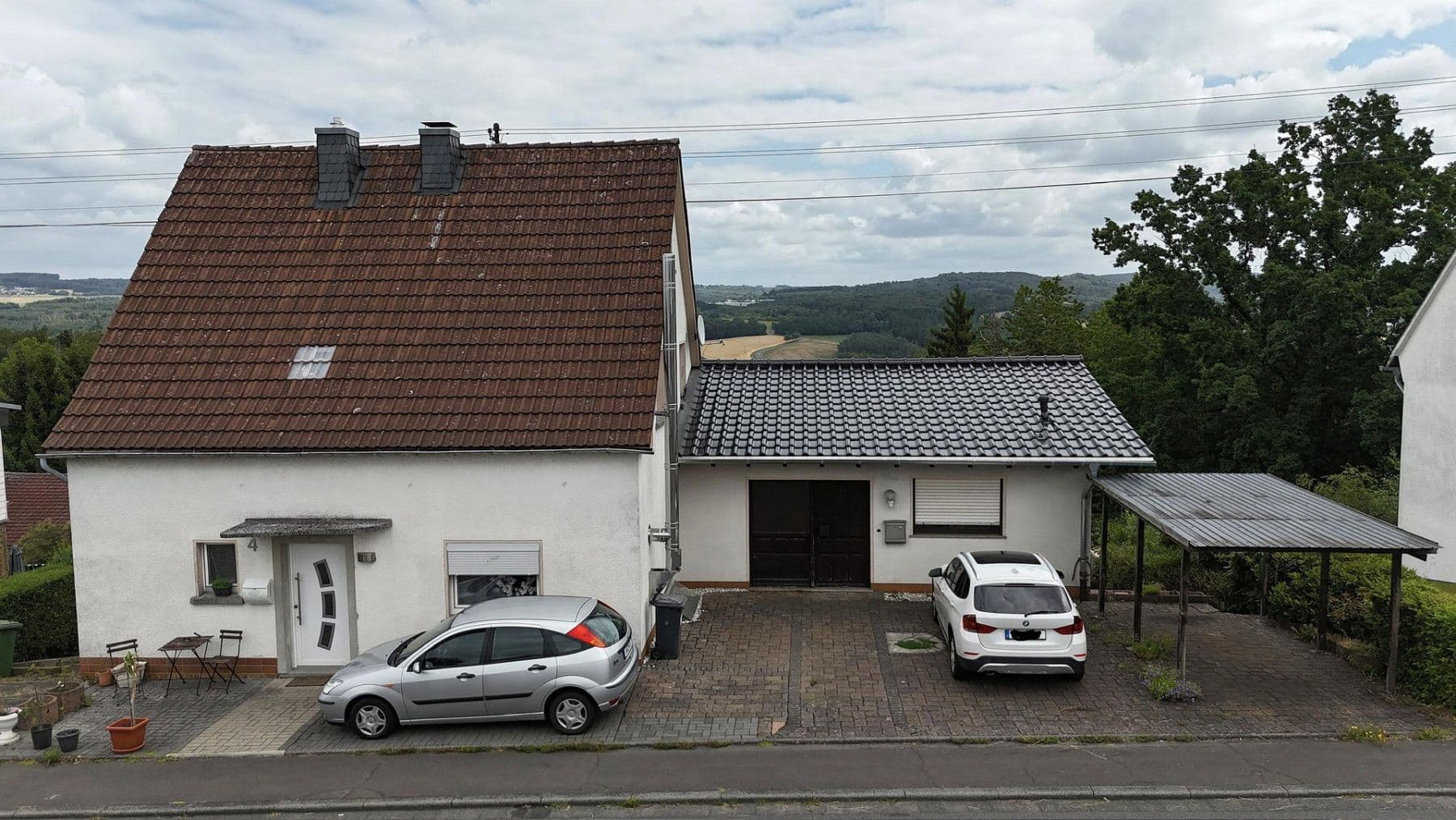 Predaj domu 184 m², pozemok 750 m², Hachenburger Straße 4, Müschenbach, Porýnie-Falcko Predaj domu 184 m², pozemok 750 m², Hachenburger Straße 4, Müschenbach, Porýnie-Falcko