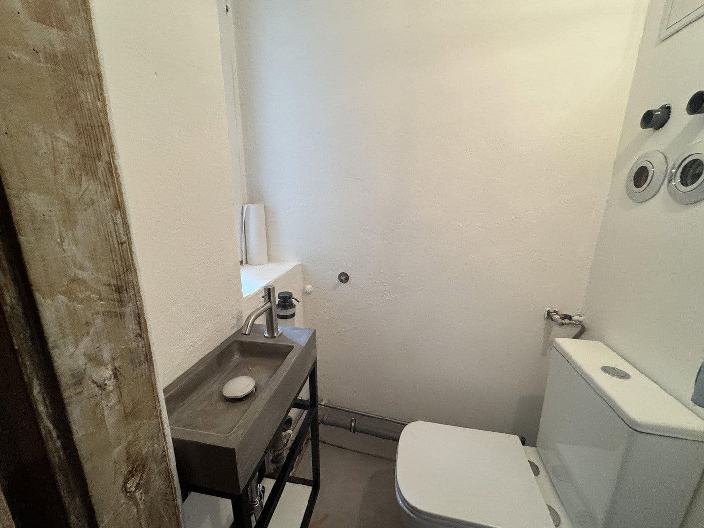 Prenájom nebytového priestoru 60 m², Lößniger Straße 50, Leipzig, Sasko Prenájom nebytového priestoru 60 m², Lößniger Straße 50, Leipzig, Sasko