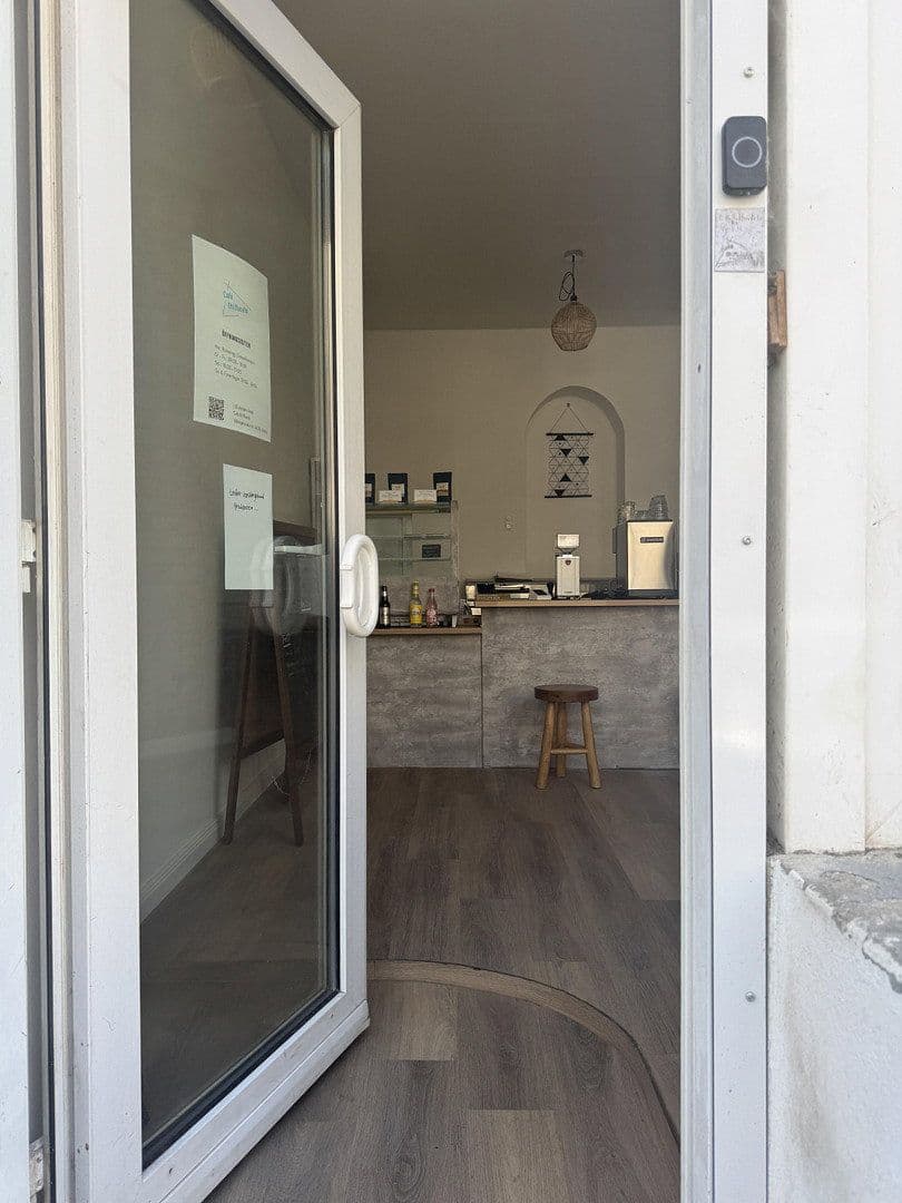 Prenájom nebytového priestoru 60 m², Lößniger Straße 50, Leipzig, Sasko Prenájom nebytového priestoru 60 m², Lößniger Straße 50, Leipzig, Sasko