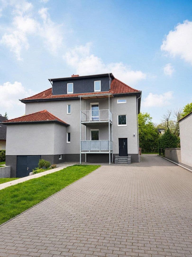 Prenájom domu 297 m², pozemok 1.135 m², Blankenfelde-Mahlow, Brandenbursko Prenájom domu 297 m², pozemok 1.135 m², Blankenfelde-Mahlow, Brandenbursko