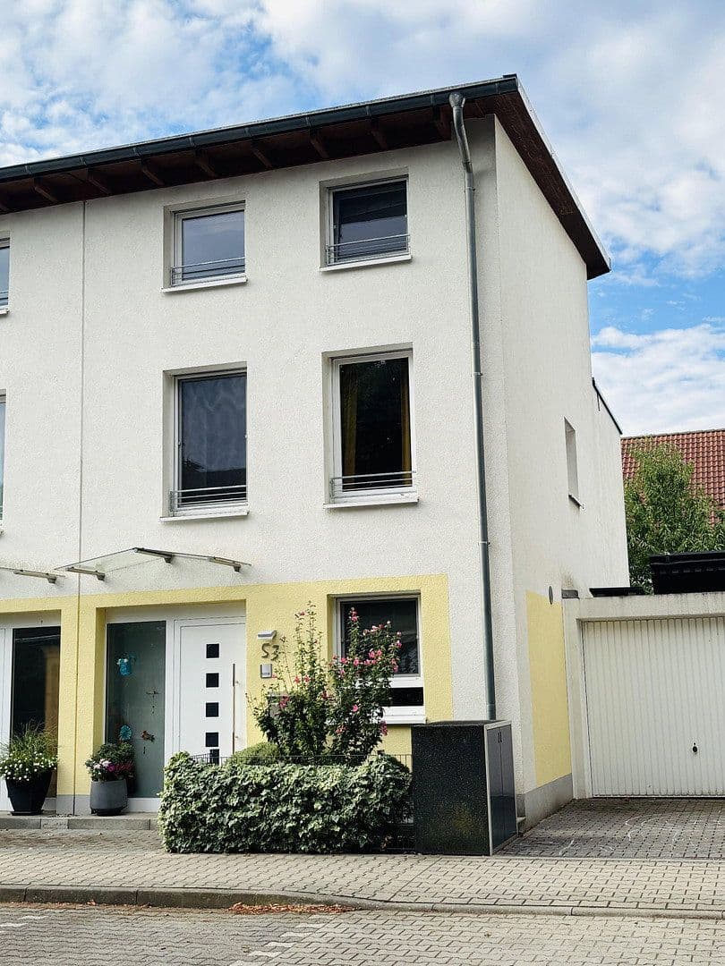 Predaj domu 144 m², pozemok 191 m², Offenbach am Main, Hesensko Predaj domu 144 m², pozemok 191 m², Offenbach am Main, Hesensko