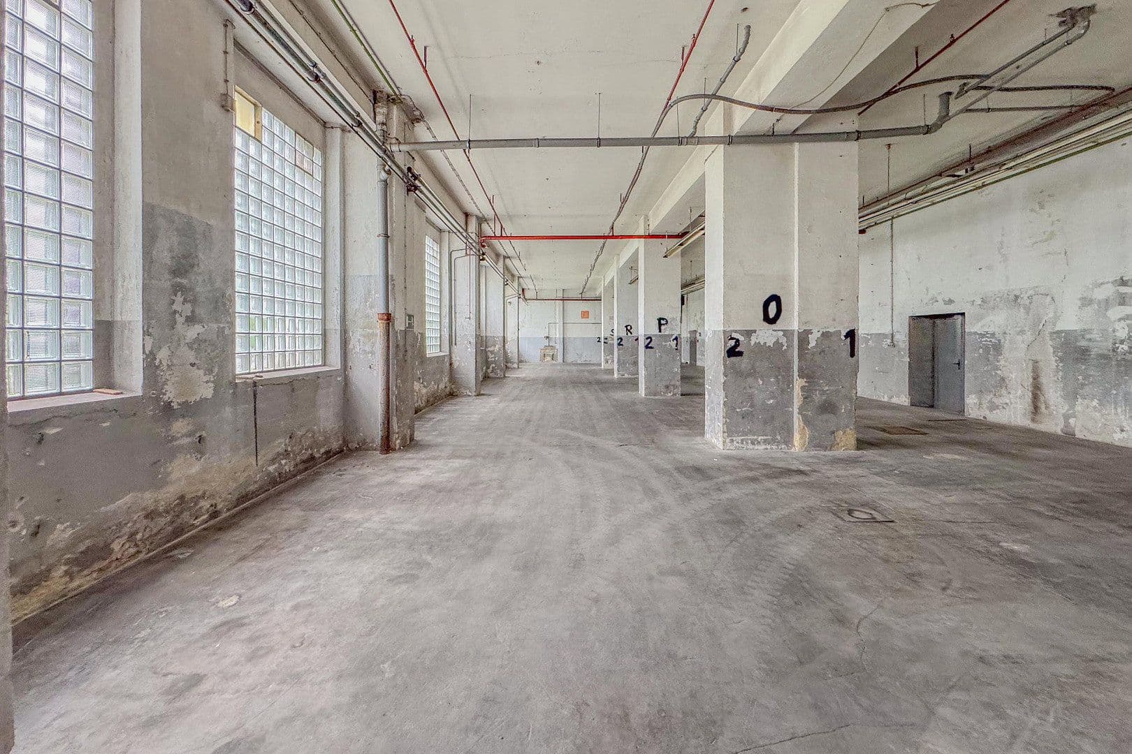 Prenájom nebytového priestoru 460 m², Stockumer Straße 28, Witten, Severné Porýnie - Westfálsko Prenájom nebytového priestoru 460 m², Stockumer Straße 28, Witten, Severné Porýnie - Westfálsko