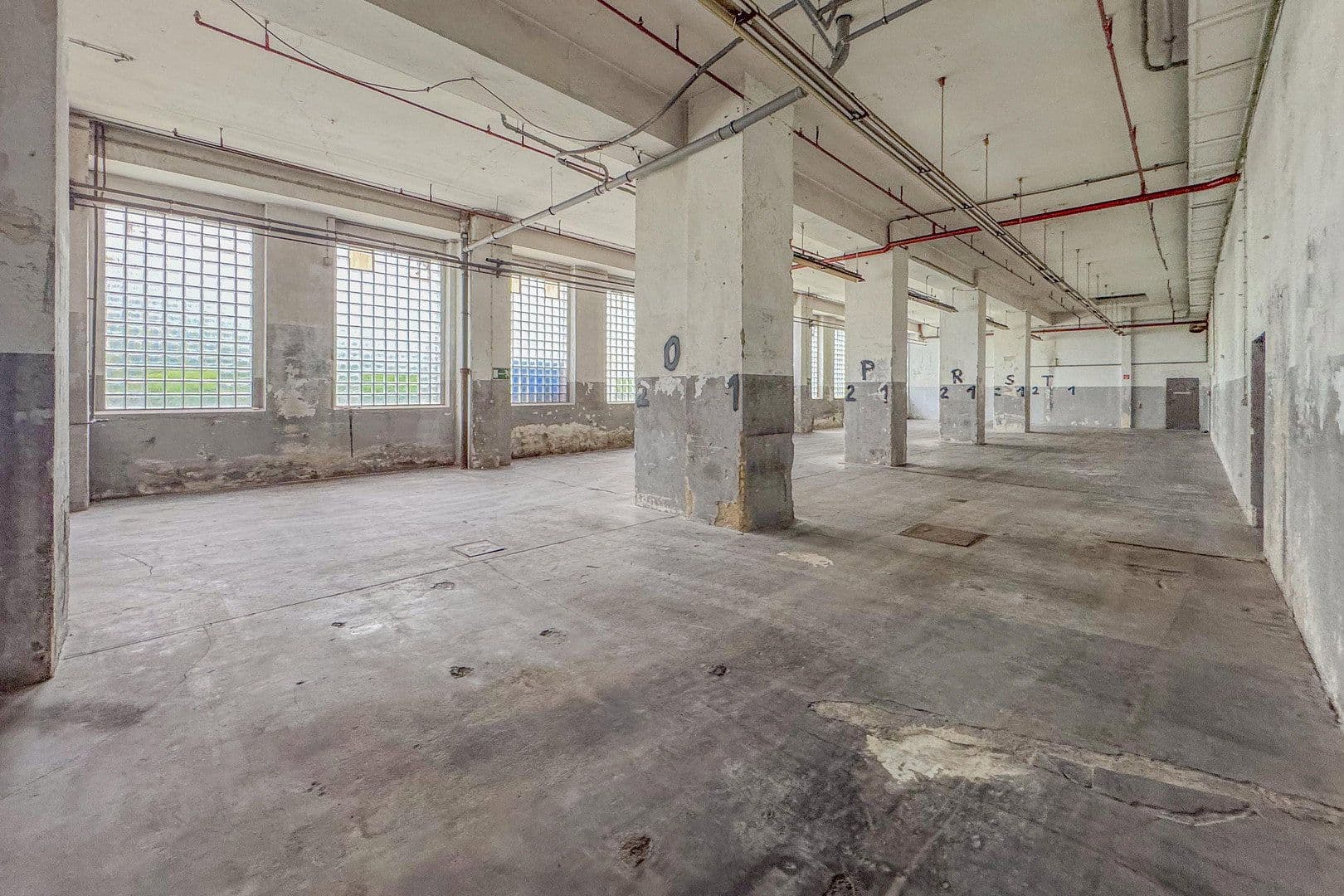 Prenájom nebytového priestoru 460 m², Stockumer Straße 28, Witten, Severné Porýnie - Westfálsko Prenájom nebytového priestoru 460 m², Stockumer Straße 28, Witten, Severné Porýnie - Westfálsko