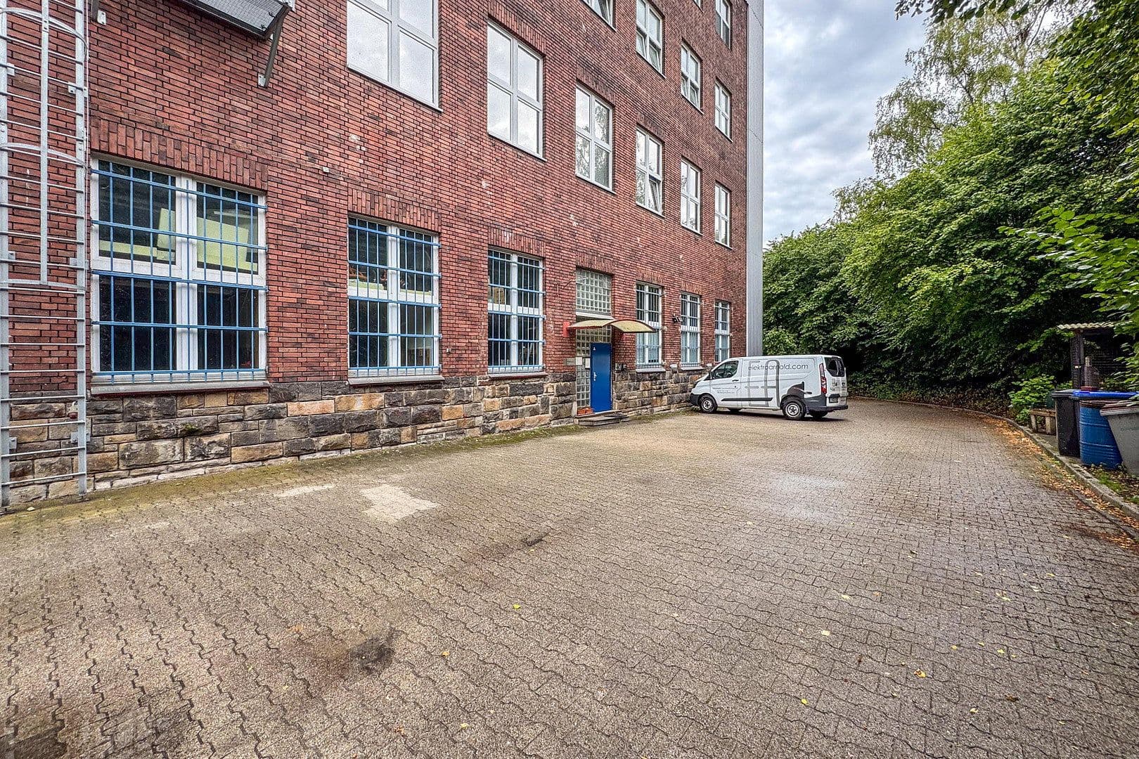 Prenájom nebytového priestoru 130 m², Stockumer Straße 28, Witten, Severné Porýnie - Westfálsko Prenájom nebytového priestoru 130 m², Stockumer Straße 28, Witten, Severné Porýnie - Westfálsko
