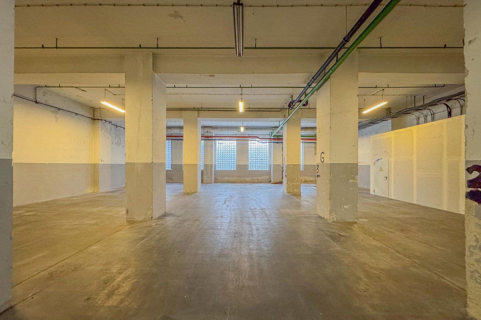 Prenájom nebytového priestoru 130 m², Stockumer Straße 28, Witten, Severné Porýnie - Westfálsko Prenájom nebytového priestoru 130 m², Stockumer Straße 28, Witten, Severné Porýnie - Westfálsko