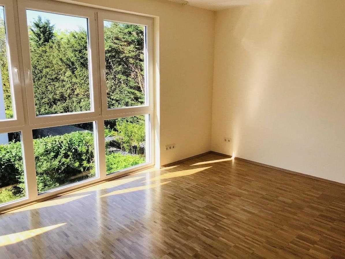 Prenájom bytu 3-izbový 94 m², Mainz, Porýnie-Falcko Prenájom bytu 3-izbový 94 m², Mainz, Porýnie-Falcko
