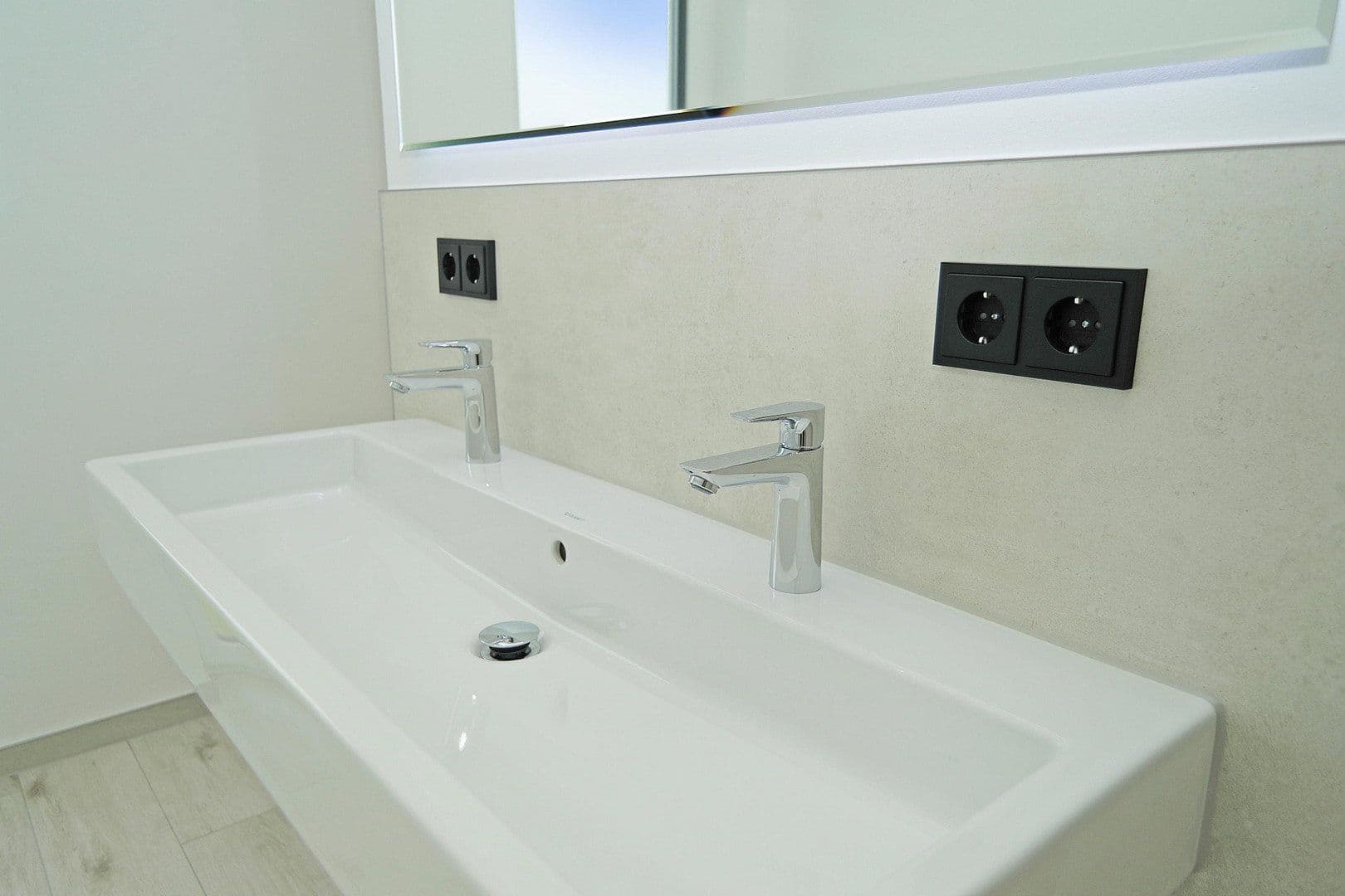 Predaj domu 164 m², pozemok 602 m², Zimmererweg 3, Bergkirchen, Bavorsko Predaj domu 164 m², pozemok 602 m², Zimmererweg 3, Bergkirchen, Bavorsko