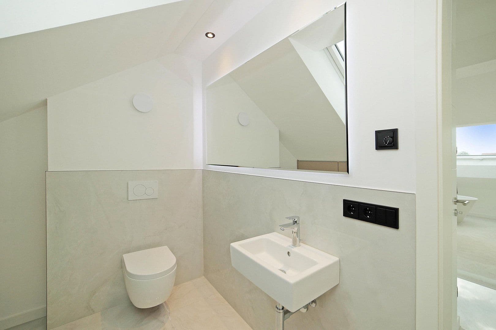 Predaj domu 164 m², pozemok 602 m², Zimmererweg 3, Bergkirchen, Bavorsko Predaj domu 164 m², pozemok 602 m², Zimmererweg 3, Bergkirchen, Bavorsko